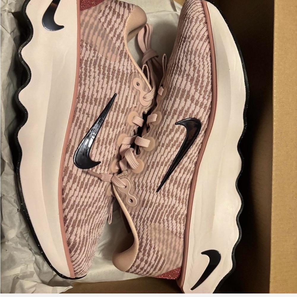 Nike Women's Athletic Shoes in Pink and Black